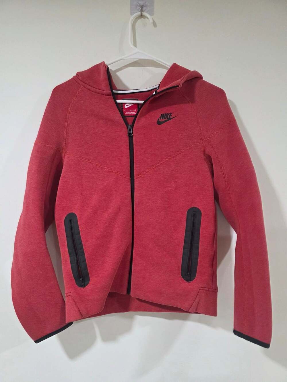 Nike Tech Fleece Windrunner, Youth L Red Full Zip Hoodie